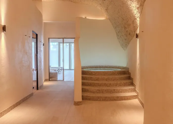 Relais D'Amboise - The Leading Hotels Of The World